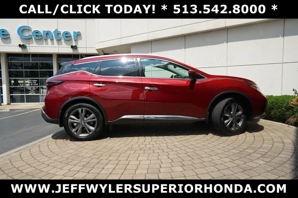 2021 Nissan Murano Platinum photo 1