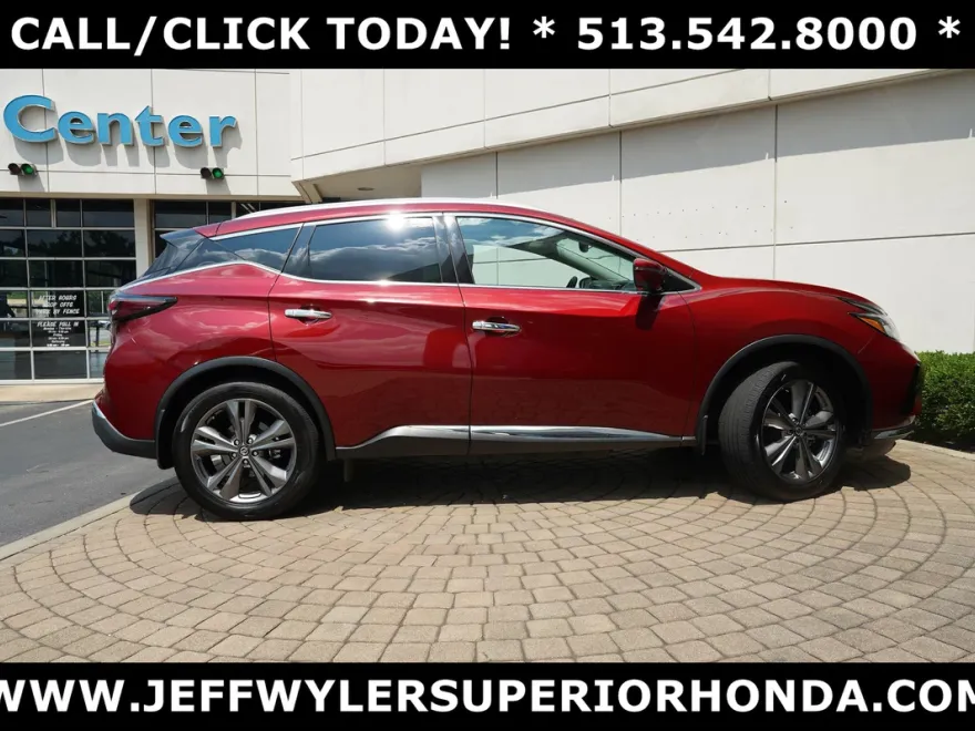 2021 Nissan Murano Platinum photo 1