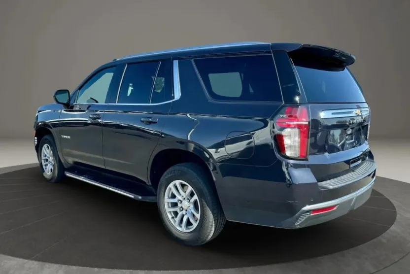2023 Chevrolet Tahoe LT photo 1