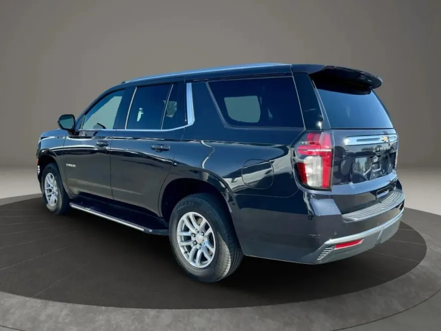 2023 Chevrolet Tahoe LT photo 1