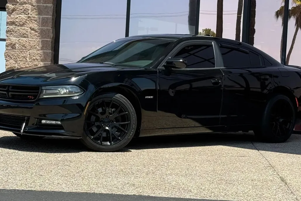 2016 Dodge Charger R/T photo 1