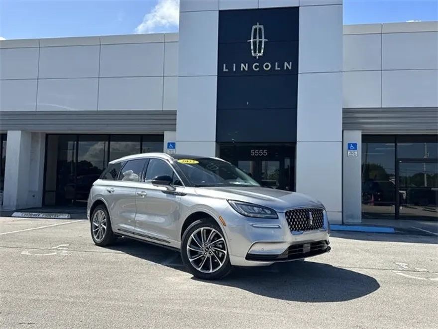 2022 Lincoln Corsair Grand Touring photo 1
