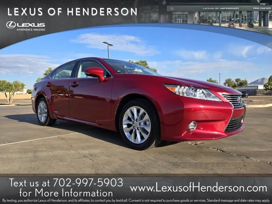 2014 Lexus ES 300h photo 1