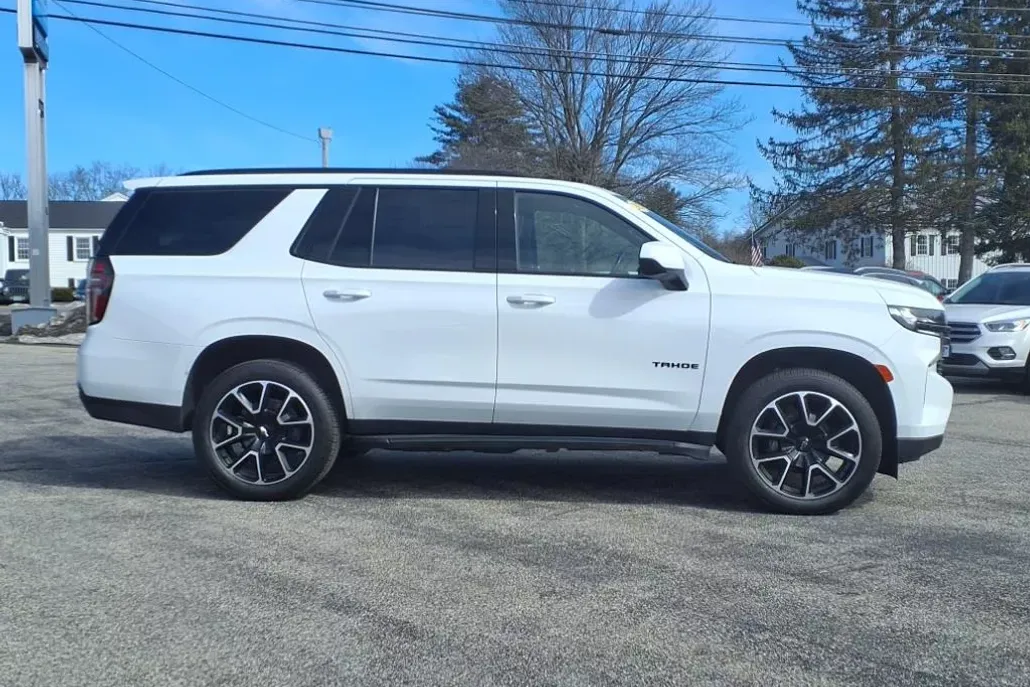 2021 Chevrolet Tahoe RST photo 1