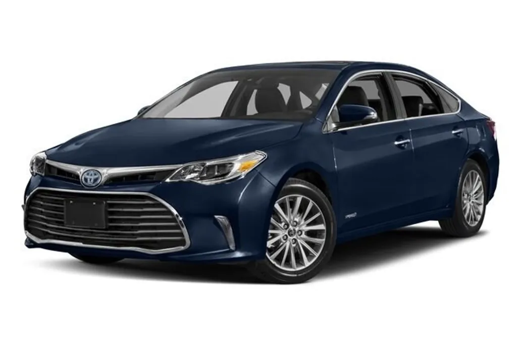 2018 Toyota Avalon Hybrid Limited photo 1