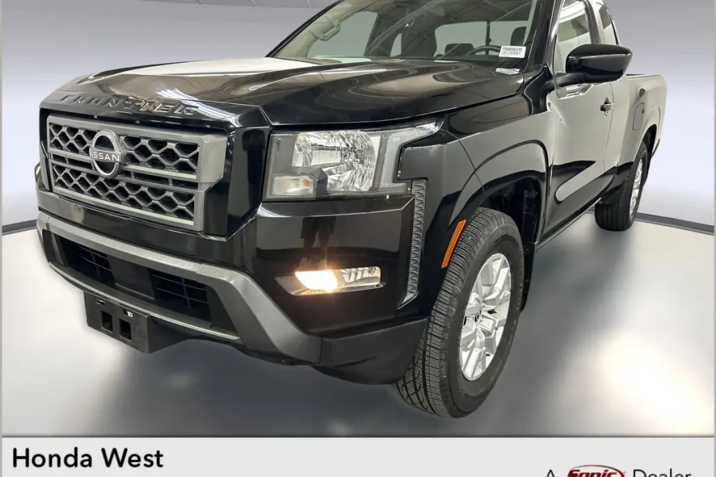 2022 Nissan Frontier SV photo 1
