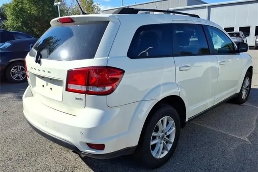 2018 Dodge Journey SXT photo 1