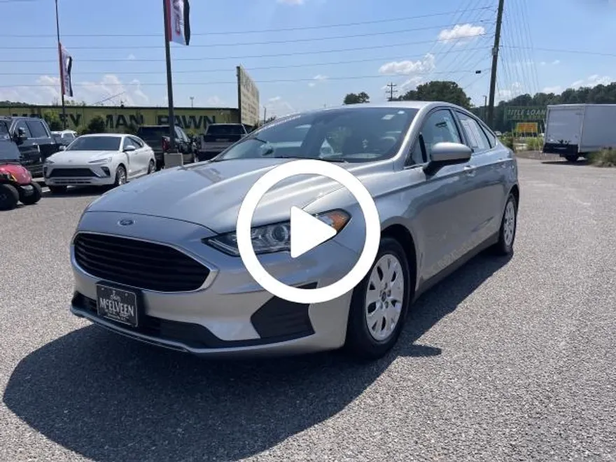 2020 Ford Fusion S photo 1