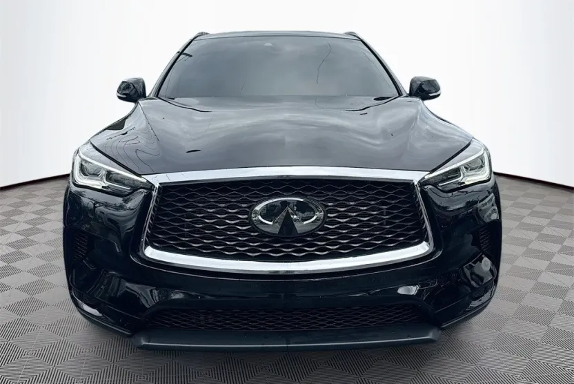 2023 Infiniti QX50 Luxe photo 1