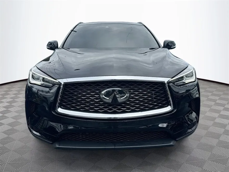 2023 Infiniti QX50 Luxe photo 1