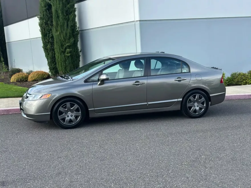 2008 Honda Civic LX photo 1