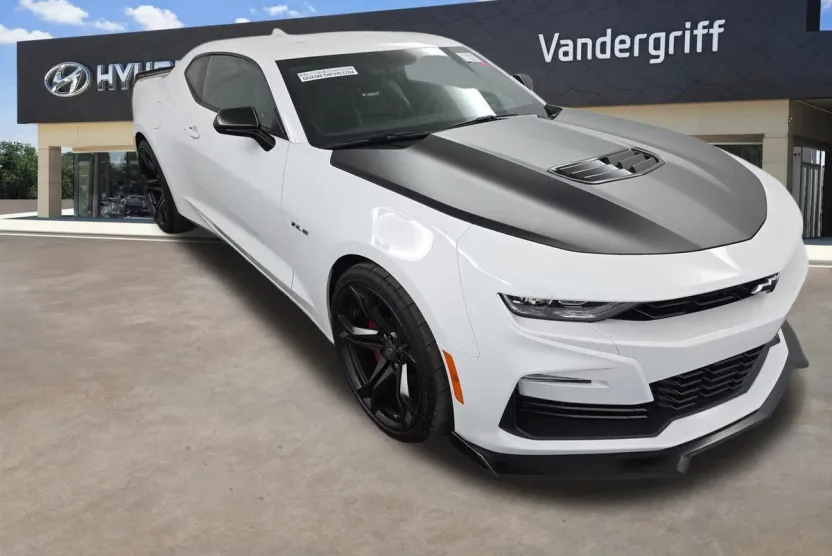 2023 Chevrolet Camaro 1SS Coupe photo 1