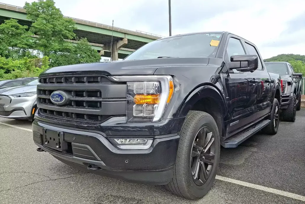 2022 Ford F-150 Lariat photo 1