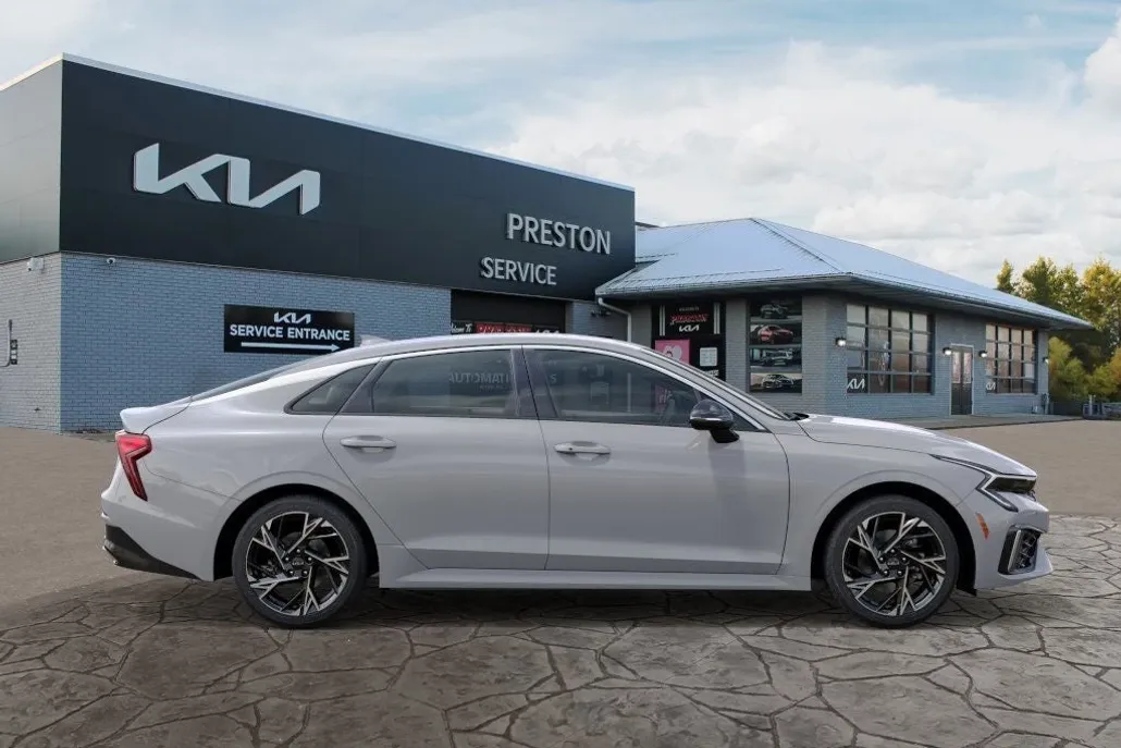 2026 Kia K5 GT-Line photo 1