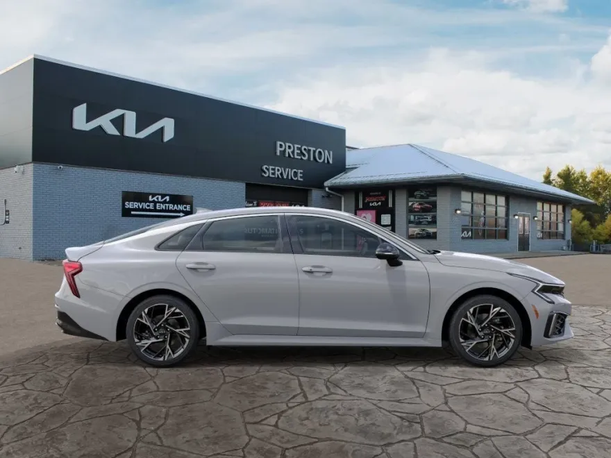 2026 Kia K5 GT-Line photo 1