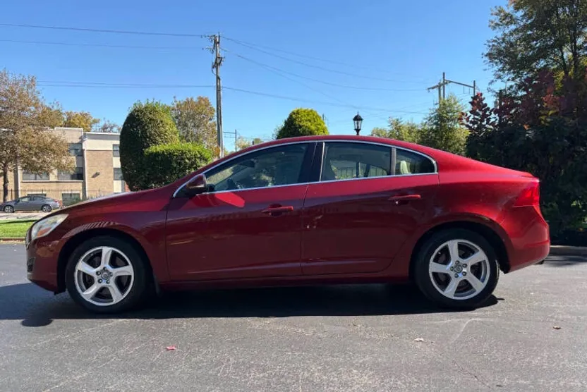 2012 Volvo S60 T5 photo 1