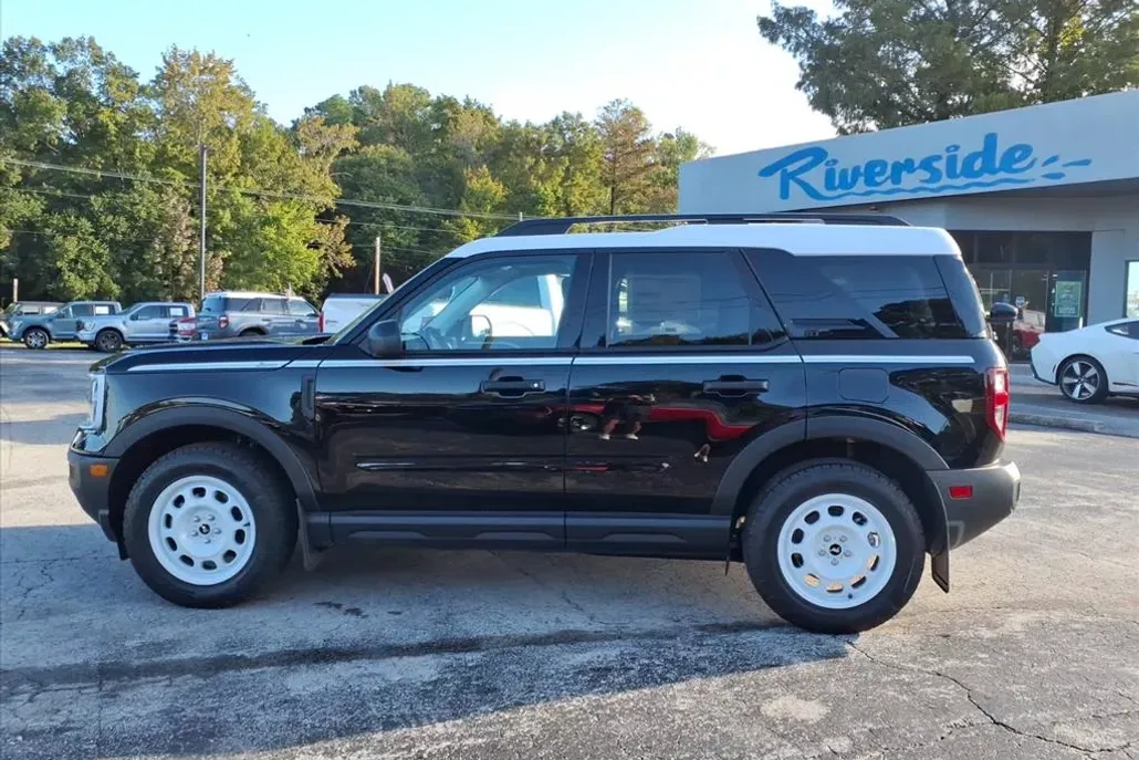 2025 Ford Bronco Sport Heritage photo 1