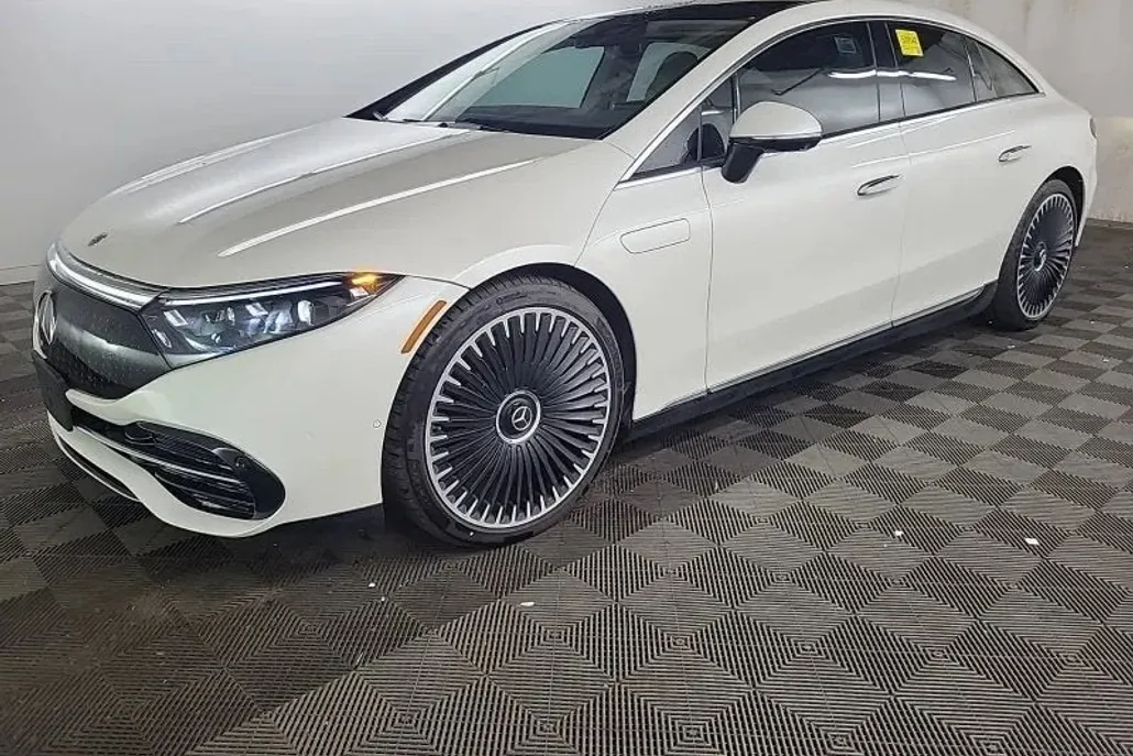2022 Mercedes Benz EQS-Class Sedan photo 1