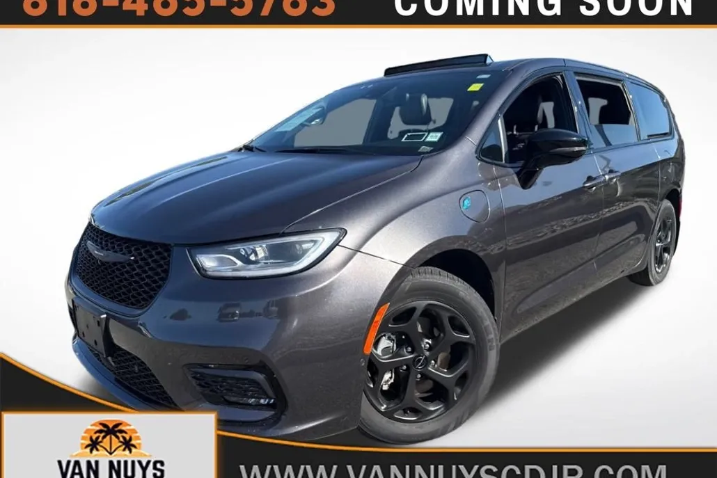 2023 Chrysler Pacifica Hybrid Limited photo 1