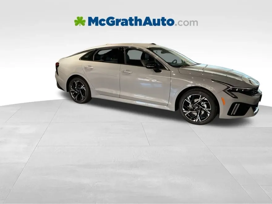 2026 Kia K5 GT-Line photo 1