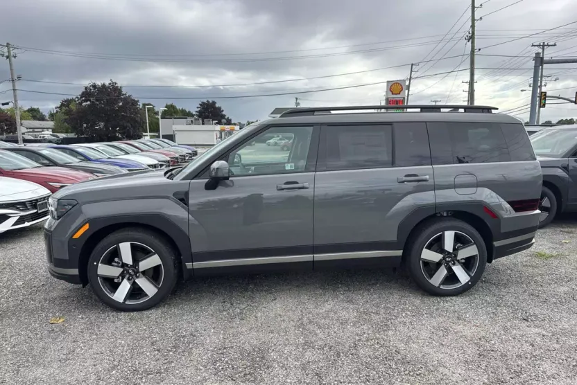 2025 Hyundai Santa Fe Limited photo 1