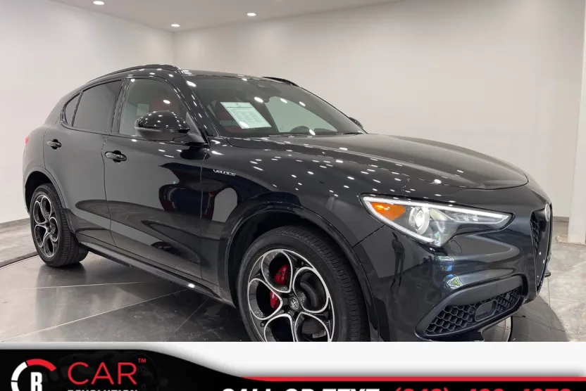 2022 Alfa Romeo Stelvio Ti Sport photo 1