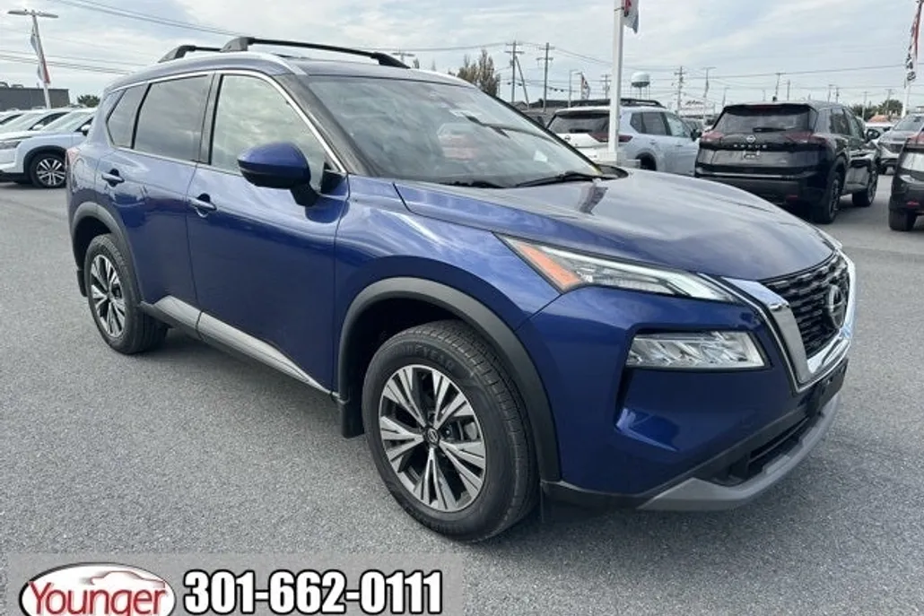 2021 Nissan Rogue SV photo 1