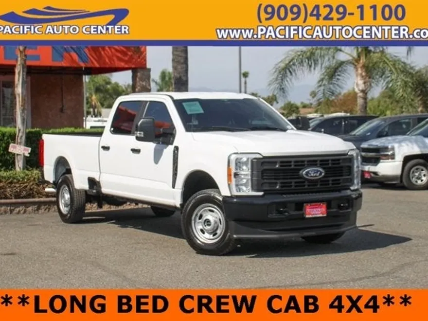 2023 Ford F-350 photo 1