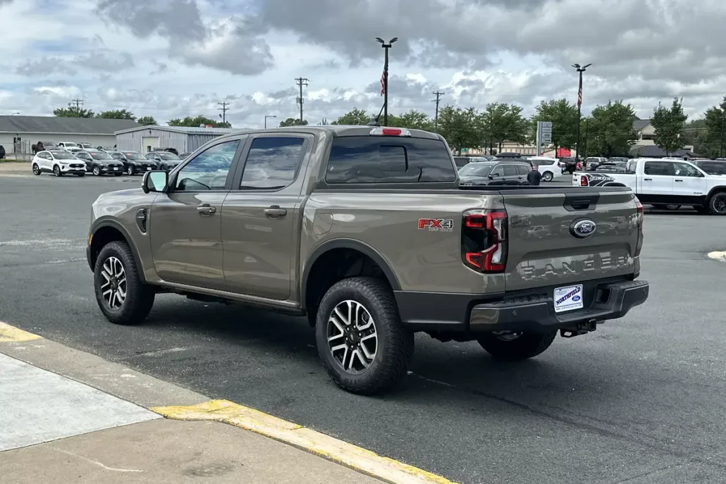2025 Ford Ranger Lariat photo 1