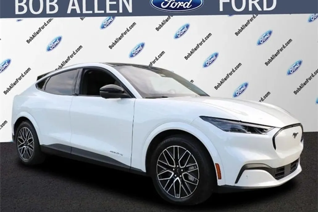 2025 Ford Mustang Mach-E Premium photo 1