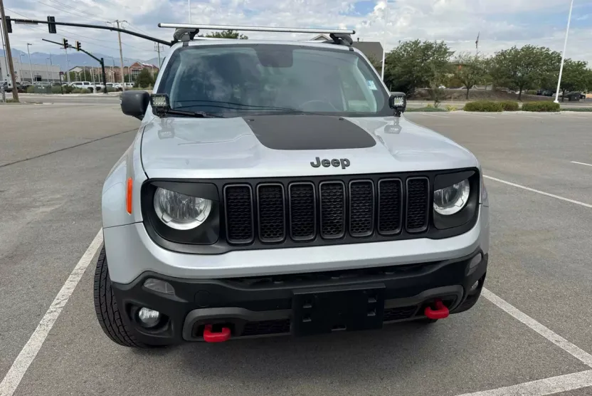 2019 Jeep Renegade Trailhawk photo 1