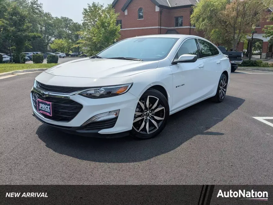 2024 Chevrolet Malibu RS photo 1