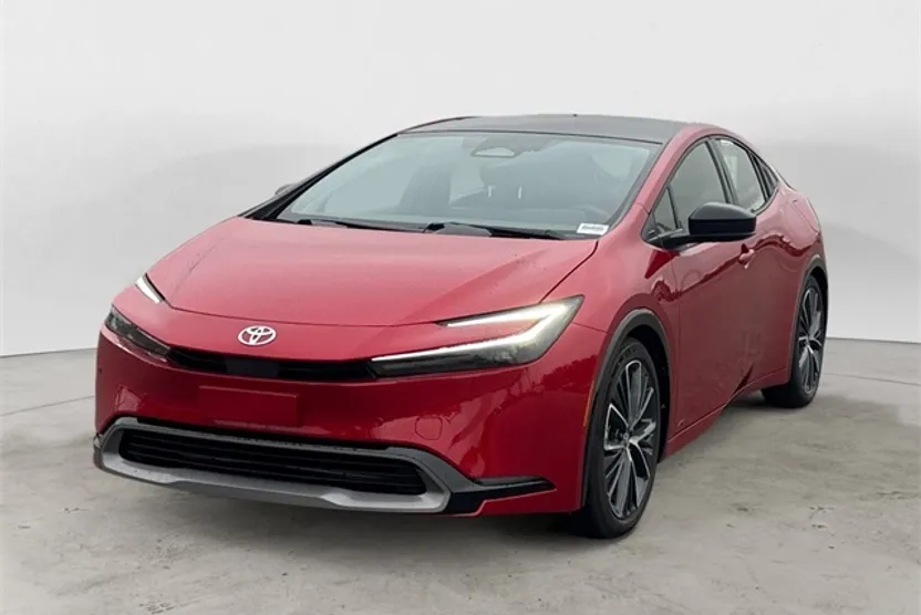 2023 Toyota Prius XLE photo 1