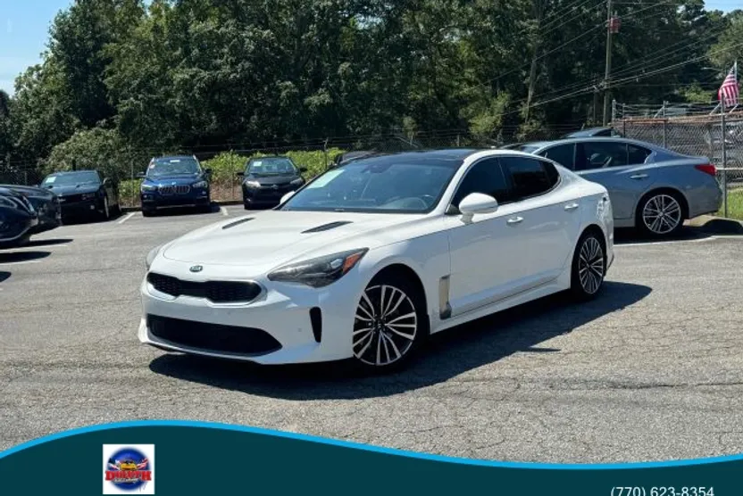 2018 Kia Stinger Premium photo 1