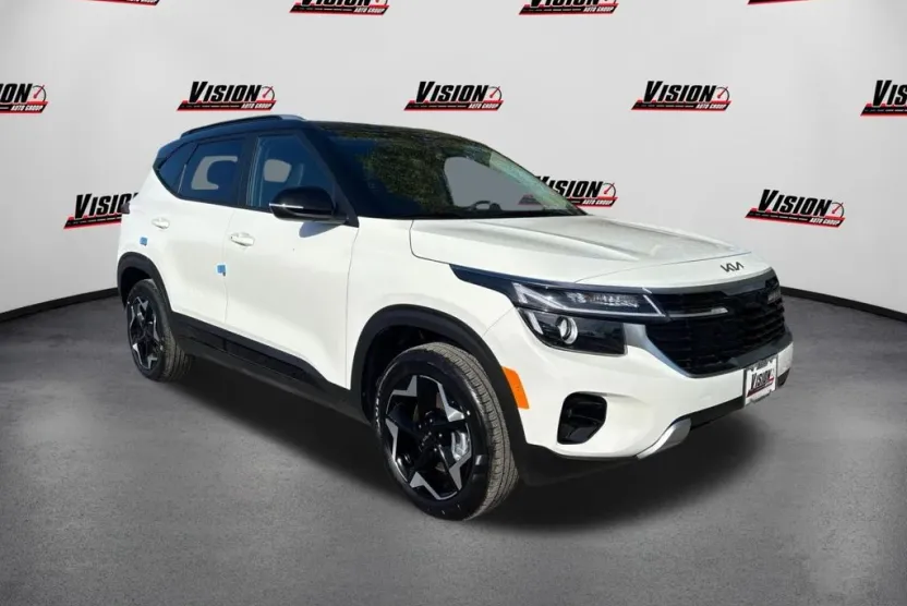 2025 Kia Seltos S photo 1
