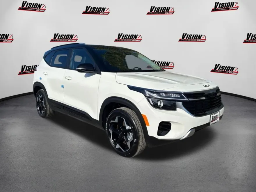 2025 Kia Seltos S photo 1