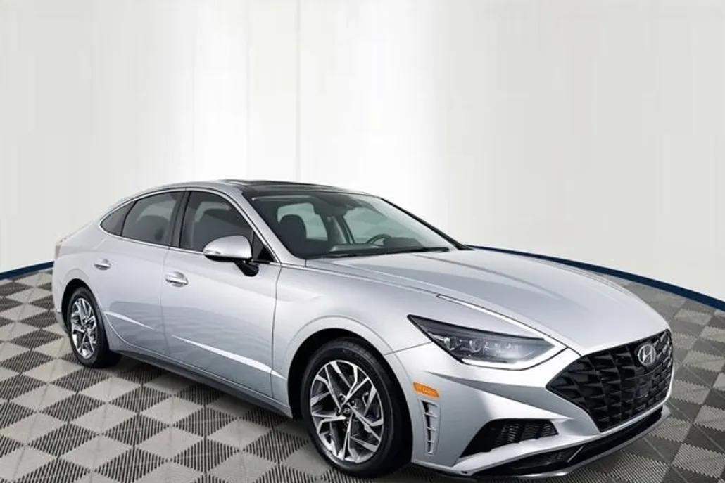 2023 Hyundai Sonata SEL photo 1