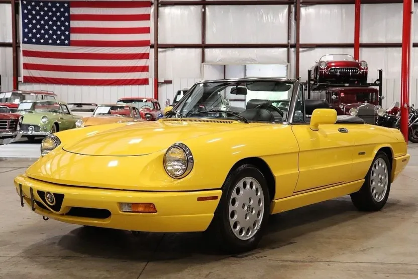 1992 Alfa Romeo Spider VELOCE photo 1
