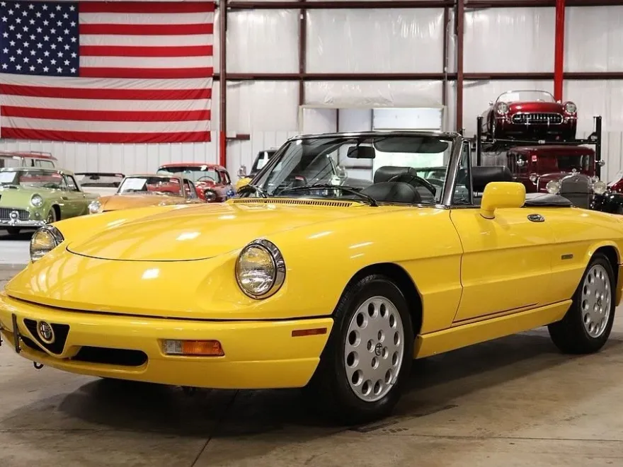 1992 Alfa Romeo Spider VELOCE photo 1