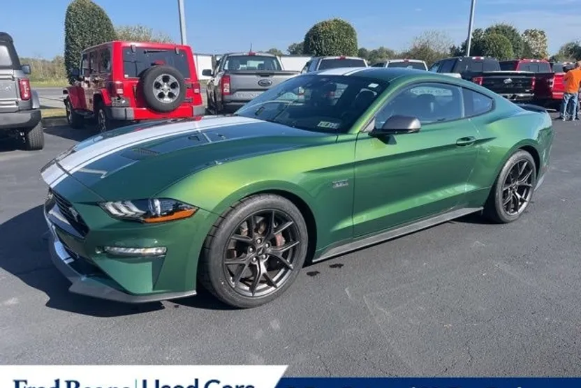 2022 Ford Mustang EcoBoost Premium photo 1