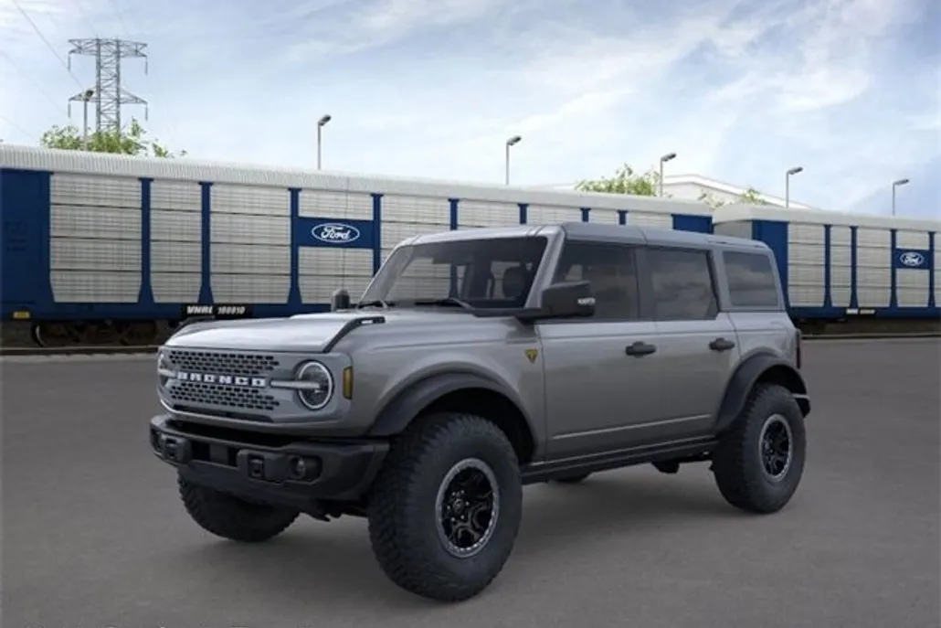 2025 Ford Bronco Badlands photo 1