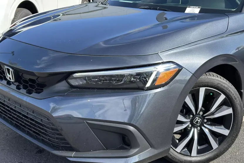 2024 Honda Civic Hatchback EX-L photo 1