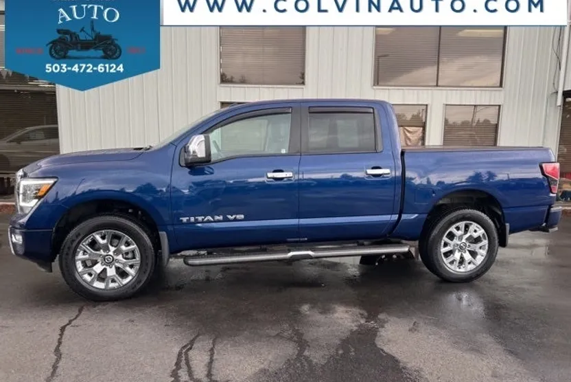 2020 Nissan Titan SL photo 1