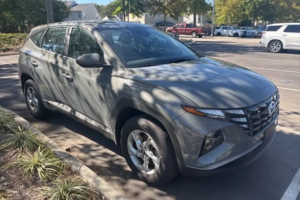 2024 Hyundai Tucson SE photo 1