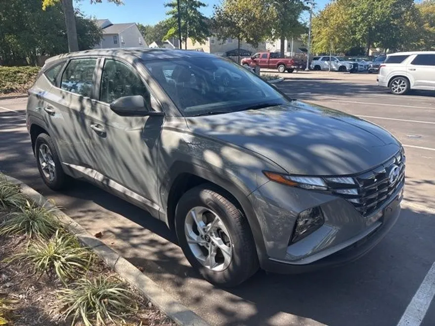 2024 Hyundai Tucson SE photo 1