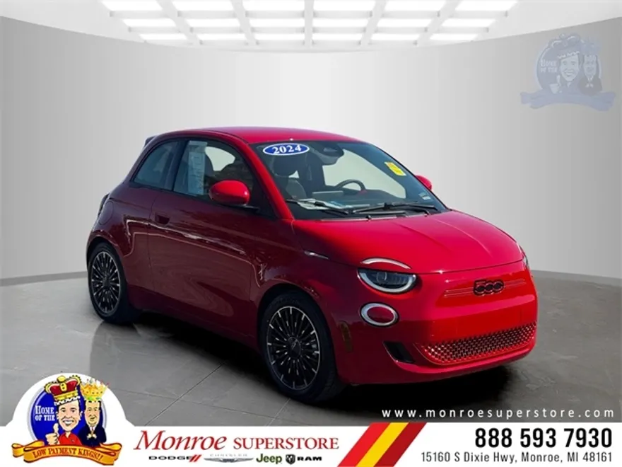 2024 Fiat 500e photo 1