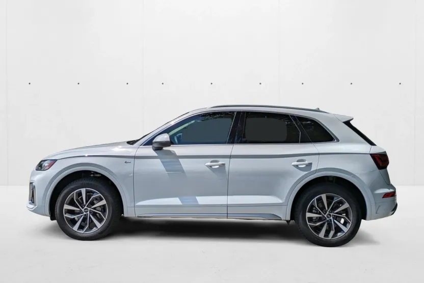 2025 Audi Q5 S line Premium Plus photo 1