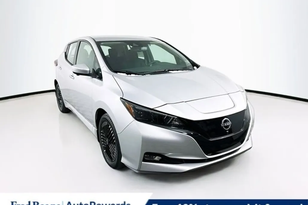 2024 Nissan Leaf SV Plus photo 1