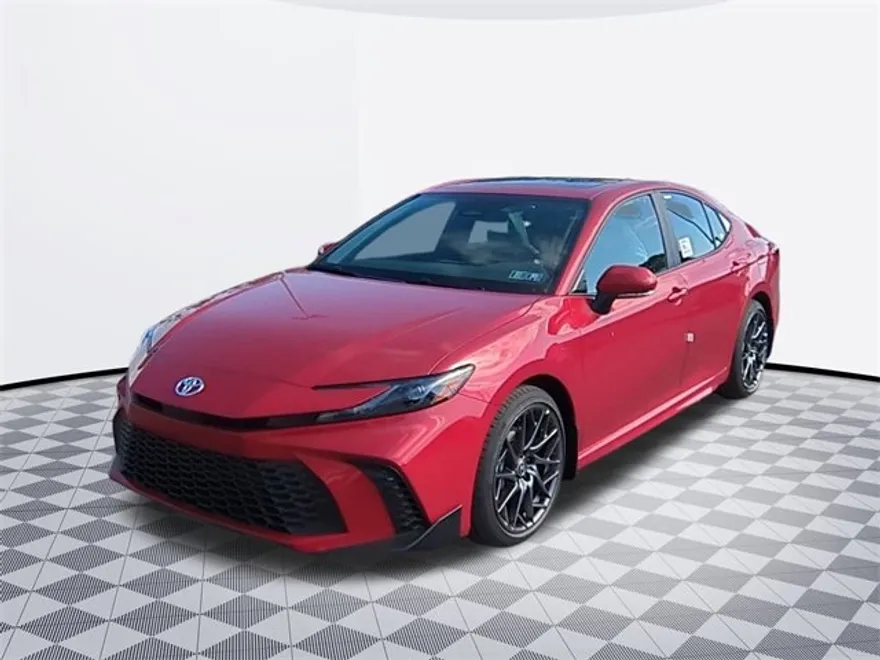 2025 Toyota Camry SE photo 1