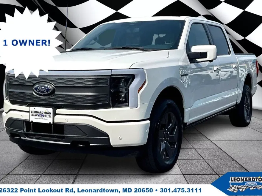 2023 Ford F-150 Lightning Lariat photo 1